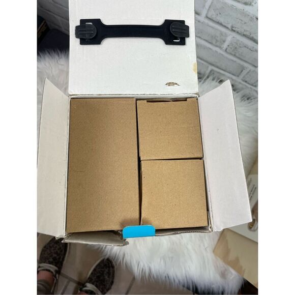 BOWER® SMART PHOTOGRAPHY SERIES 2-PACK CREATOR LIGHT KIT Tripods - Picture 5 of 5